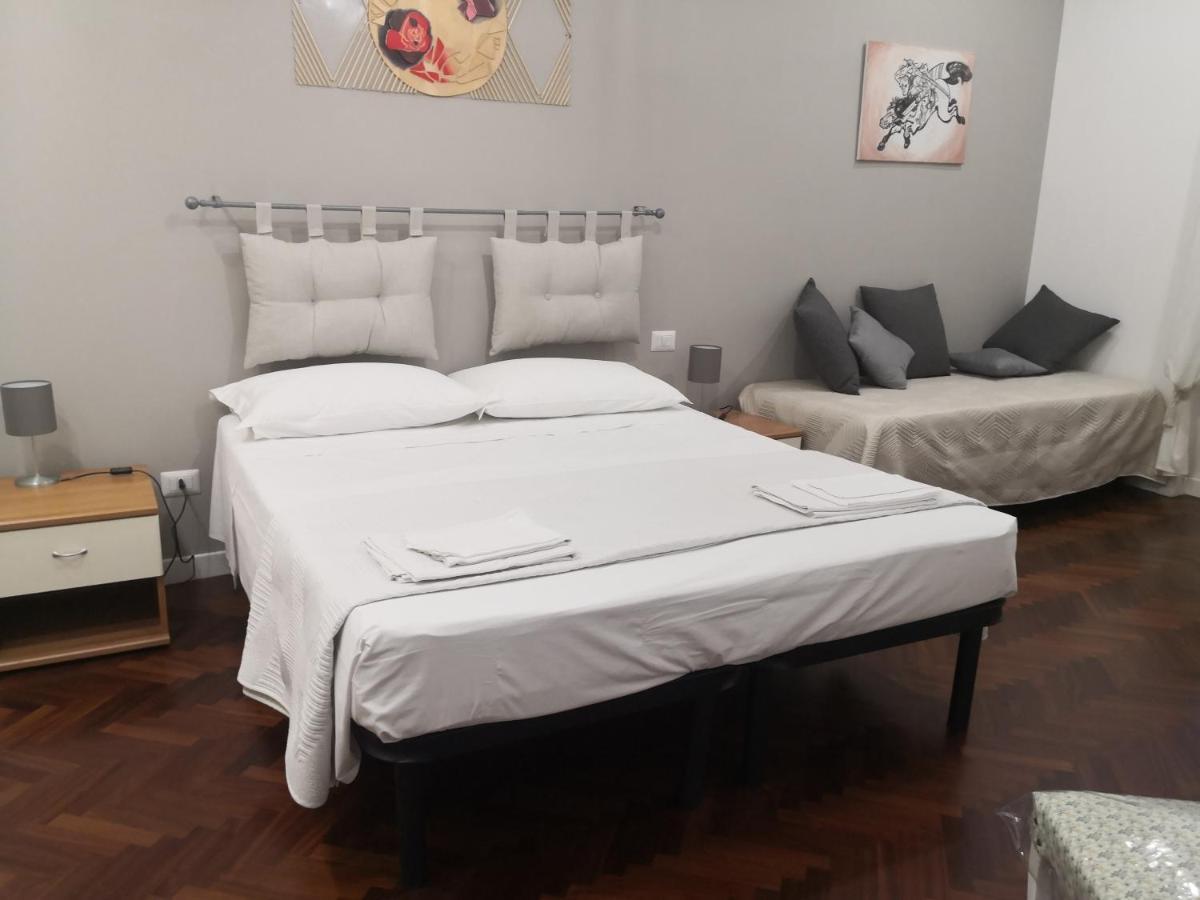 Heart Napoli Apartment Luaran gambar